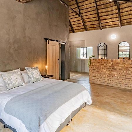 Featherwood Farm & Nyala Lodge Rayton Exterior photo