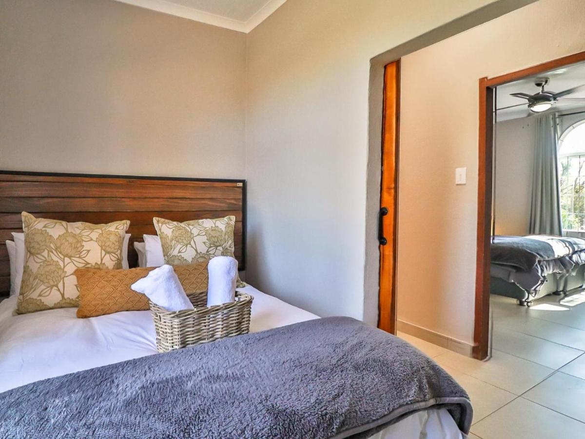 Featherwood Farm & Nyala Lodge Rayton Exterior photo